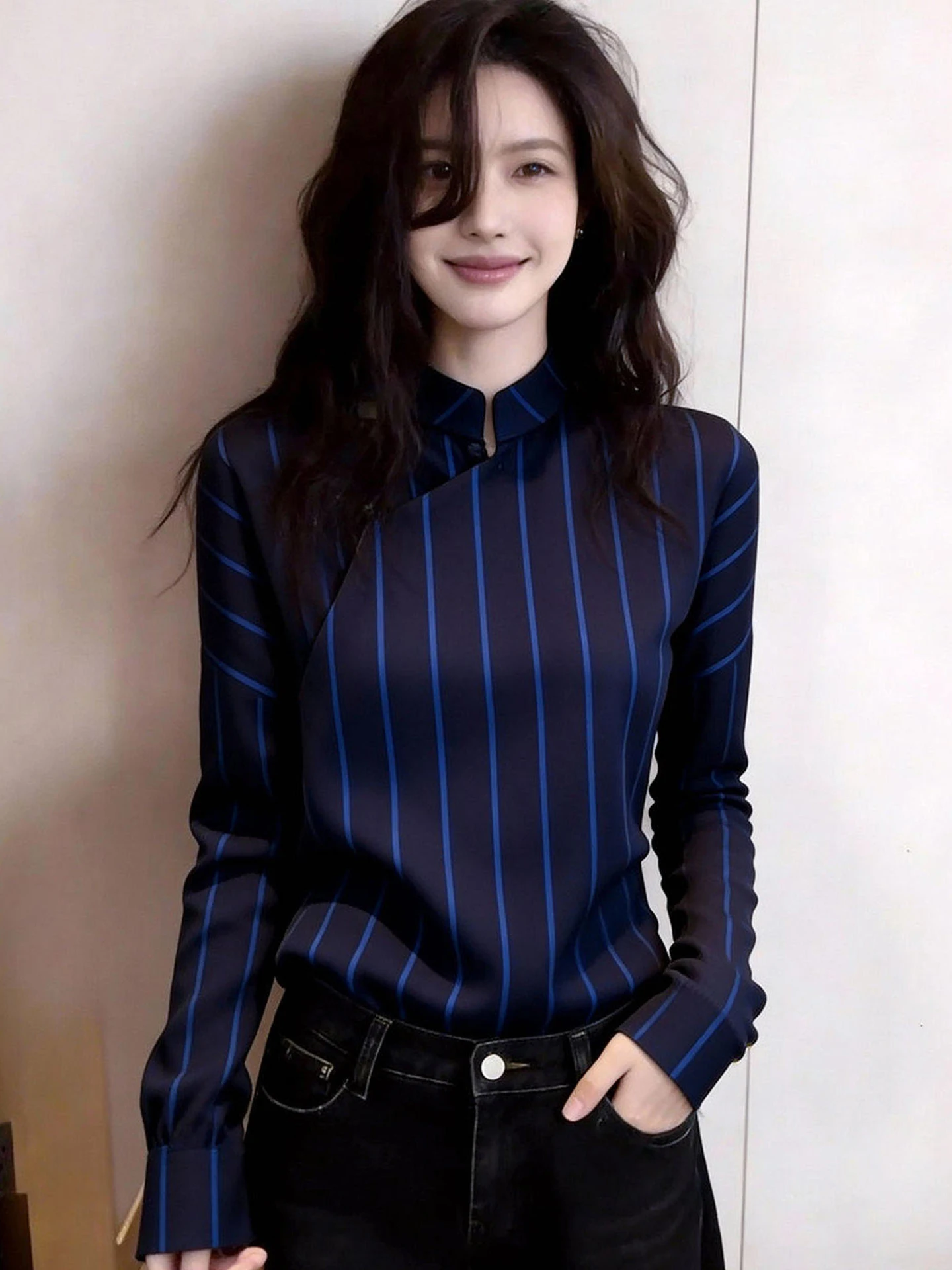 Elegant Striped Shirt Stand Collar Long Sleeve Soft Feminine Spring 2026 Fashionable Versatile Women's Premium Quality Top
Elegant Striped Shirt Stand Collar Long Sleeve Soft Feminine Spring 2026 Fashionable Versatile Women's Premium Quality Top