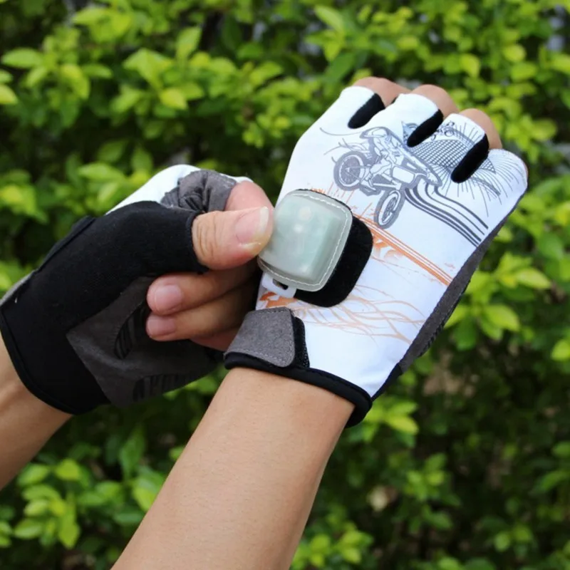 Classy-White& Orange LED Touchscreen Cycling Gloves-Half Finger, Leather Design Light-Up Directional Signal Functionality
Classy-White& Orange LED Touchscreen Cycling Gloves-Half Finger, Leather Design Light-Up Directional Signal Functionality