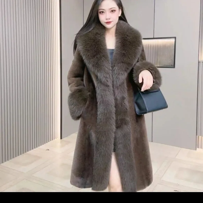 Women's Gold Color Faux Mink Leather Coat Long Slim Fit Large Size Luxurious Winter Jacket Haining Fur Style
Women's Gold Color Faux Mink Leather Coat Long Slim Fit Large Size Luxurious Winter Jacket Haining Fur Style