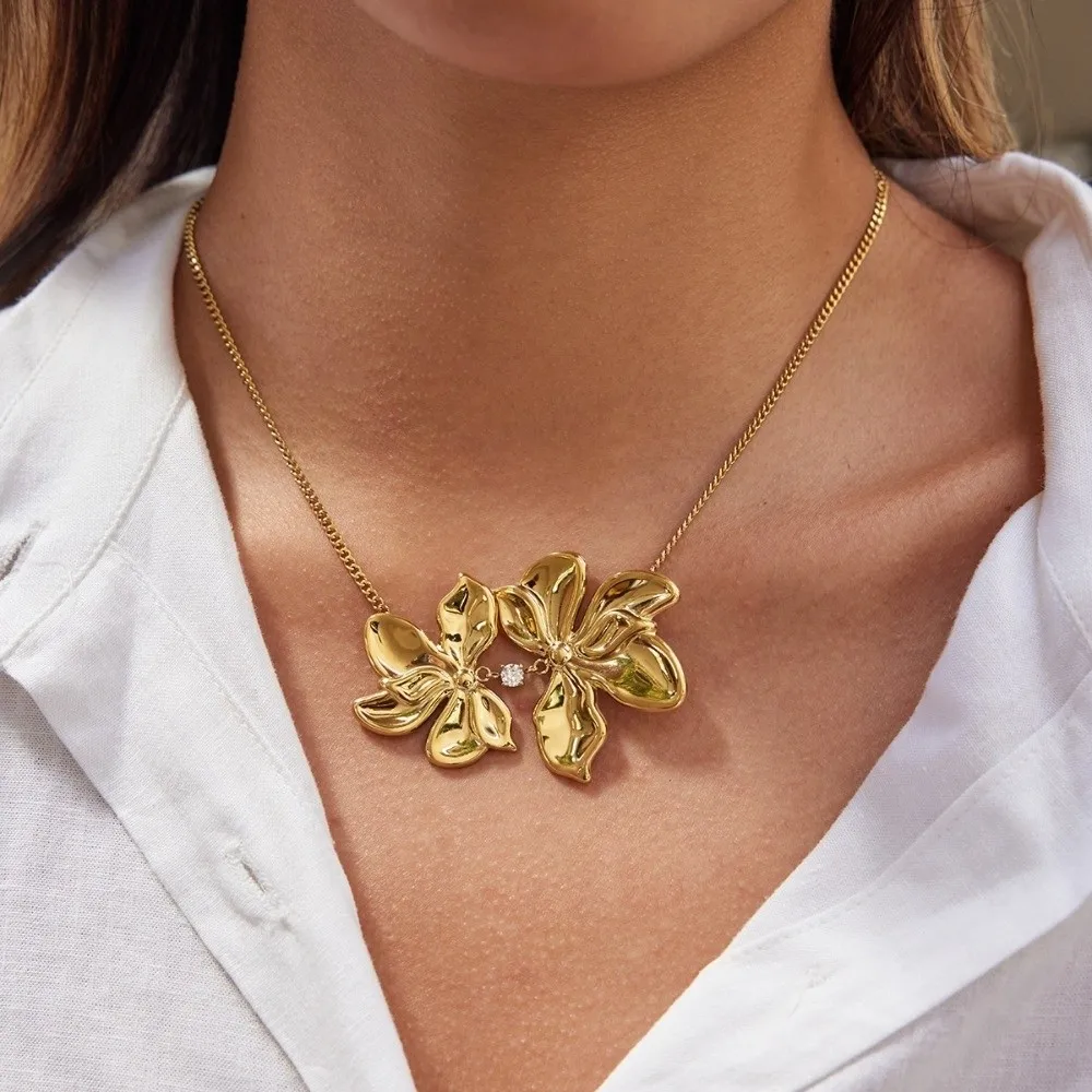 Fashion Stainless Steel Flower Pendant Necklace Adjustable Elegant Necklace Clavicle Chain Women
Fashion Stainless Steel Flower Pendant Necklace Adjustable Elegant Necklace Clavicle Chain Women