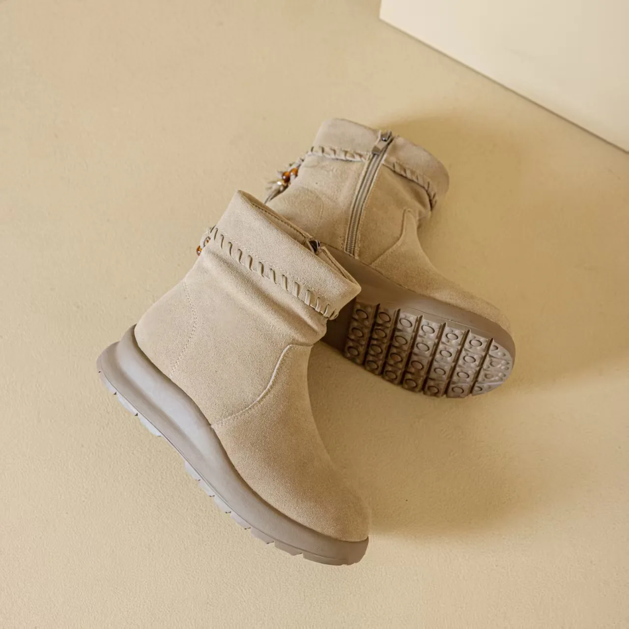 Ankle Boots for Women Cow Suede Leather Autumn and Winter New Retro Boots Women's Short Boots Brown Western Fringed Boot
Ankle Boots for Women Cow Suede Leather Autumn and Winter New Retro Boots Women's Short Boots Brown Western Fringed Boot