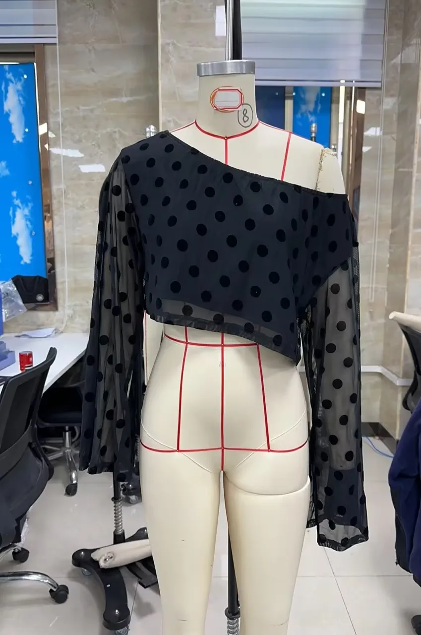 Women Off One Shoulder Tops Dot Print Sheer Mesh Long Sleeve Crop Shirts Summer Streetwear
Women Off One Shoulder Tops Dot Print Sheer Mesh Long Sleeve Crop Shirts Summer Streetwear
