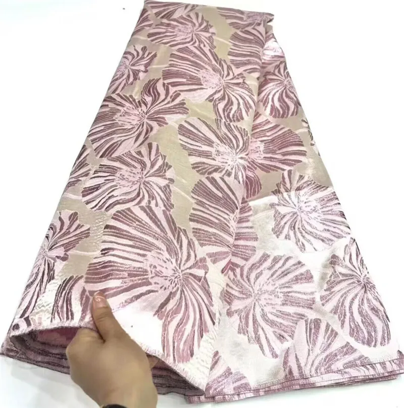 Fashion African Brocade Jacquard Damask Fabric For Women Nigerian Floral Gilding Lace Dress Material Brocard Tissu 5Yards DJB45
Fashion African Brocade Jacquard Damask Fabric For Women Nigerian Floral Gilding Lace Dress Material Brocard Tissu 5Yards DJB45