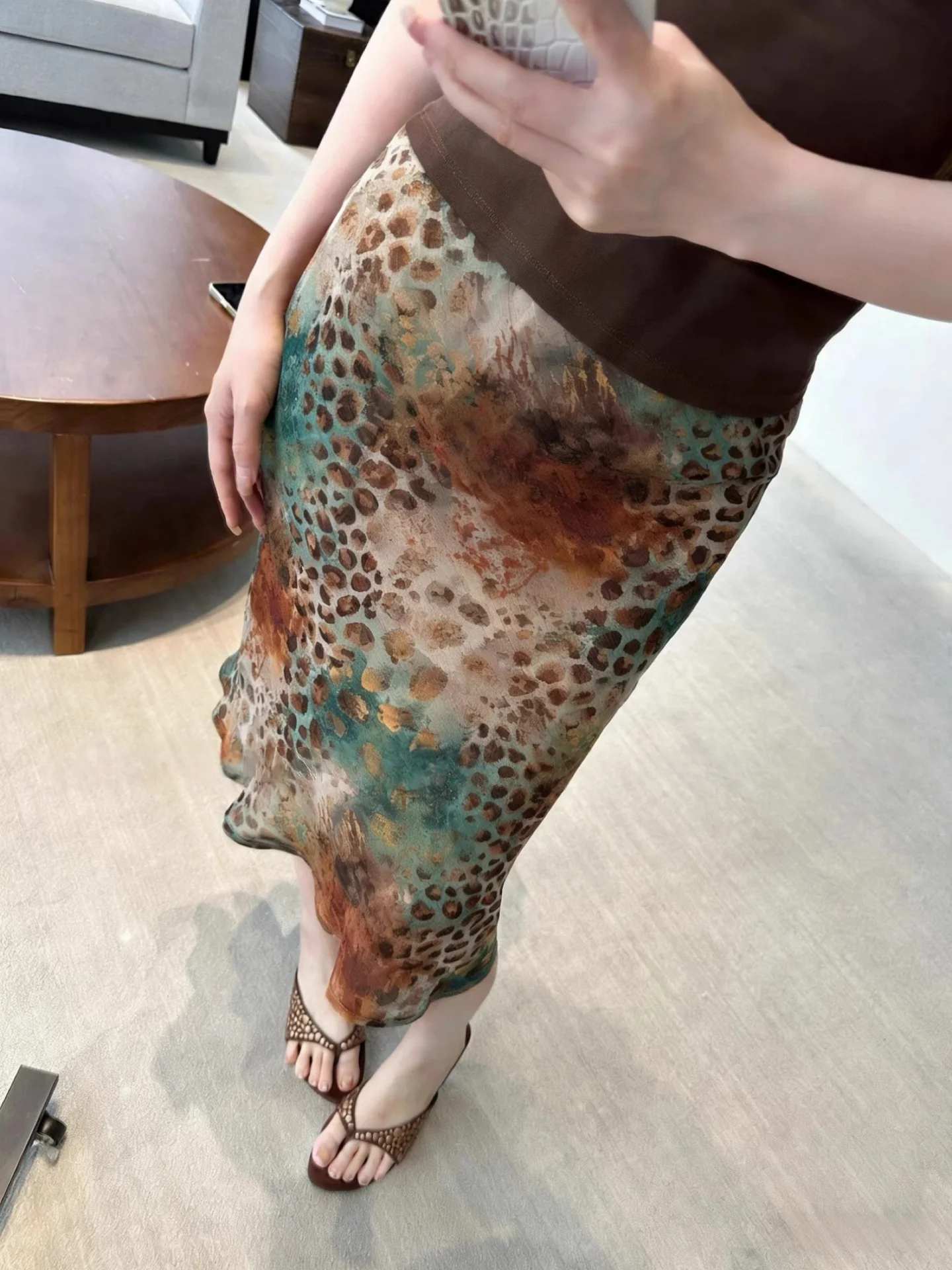 Tiger Print Chiffon Midi Skirt Women's Summer American Retro Sexy Cover Hip Slimming High Waist Bodycon Skirt City Commute
Tiger Print Chiffon Midi Skirt Women's Summer American Retro Sexy Cover Hip Slimming High Waist Bodycon Skirt City Commute