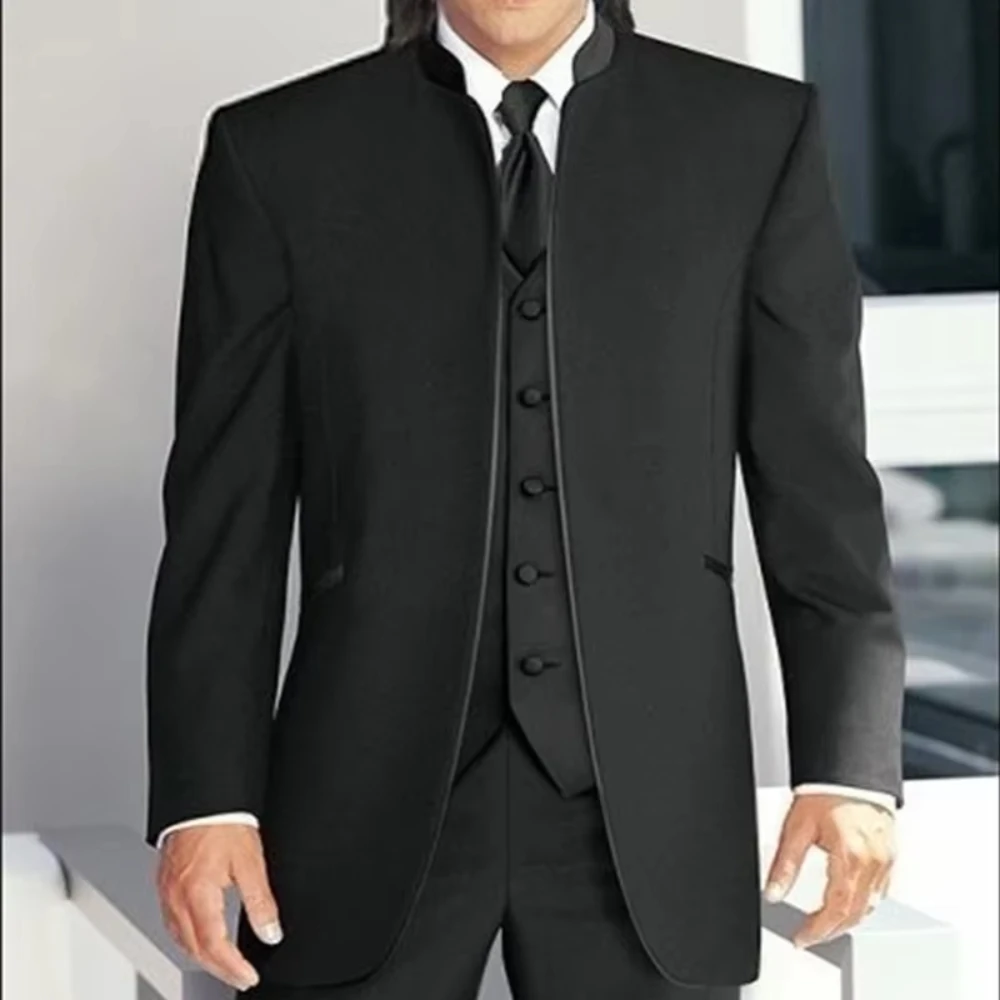 Men Suits with Stand Collar 3 Piece Tuxedos for Wedding Groomsmen Male Fashion Style Set Casual Daily Suit (Jacket+Vest+Pants)
Men Suits with Stand Collar 3 Piece Tuxedos for Wedding Groomsmen Male Fashion Style Set Casual Daily Suit (Jacket+Vest+Pants)