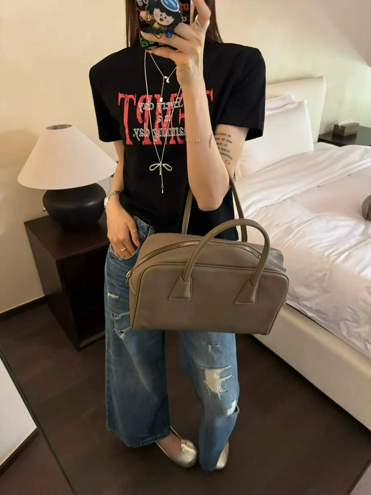 SOHEE American Retro Printed Short Sleeve T-Shirt Women's Loose Fit Cotton Casual Top Vintage Style round Neck Letter Pattern
SOHEE American Retro Printed Short Sleeve T-Shirt Women's Loose Fit Cotton Casual Top Vintage Style round Neck Letter Pattern