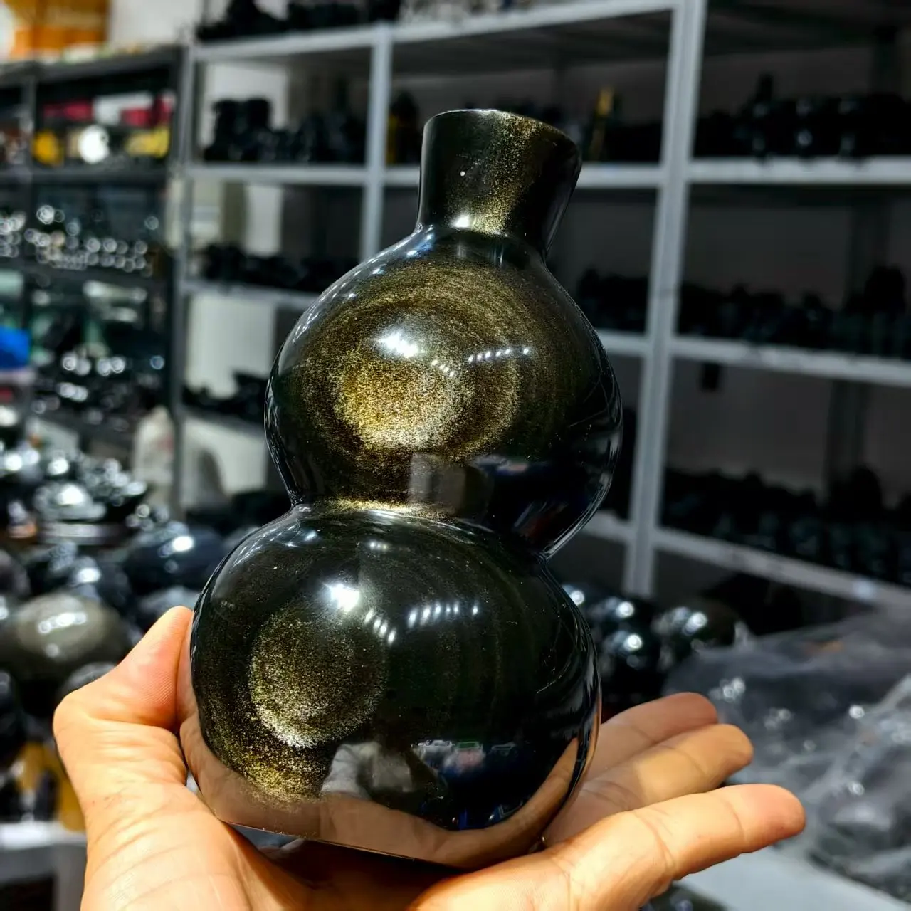 Natural!Gold Silver Obsidian Polished Magic Gourd, Quartz Crystal Ore Carved Magic Gourd, Mineral, Reiki, Healing
Natural!Gold Silver Obsidian Polished Magic Gourd, Quartz Crystal Ore Carved Magic Gourd, Mineral, Reiki, Healing