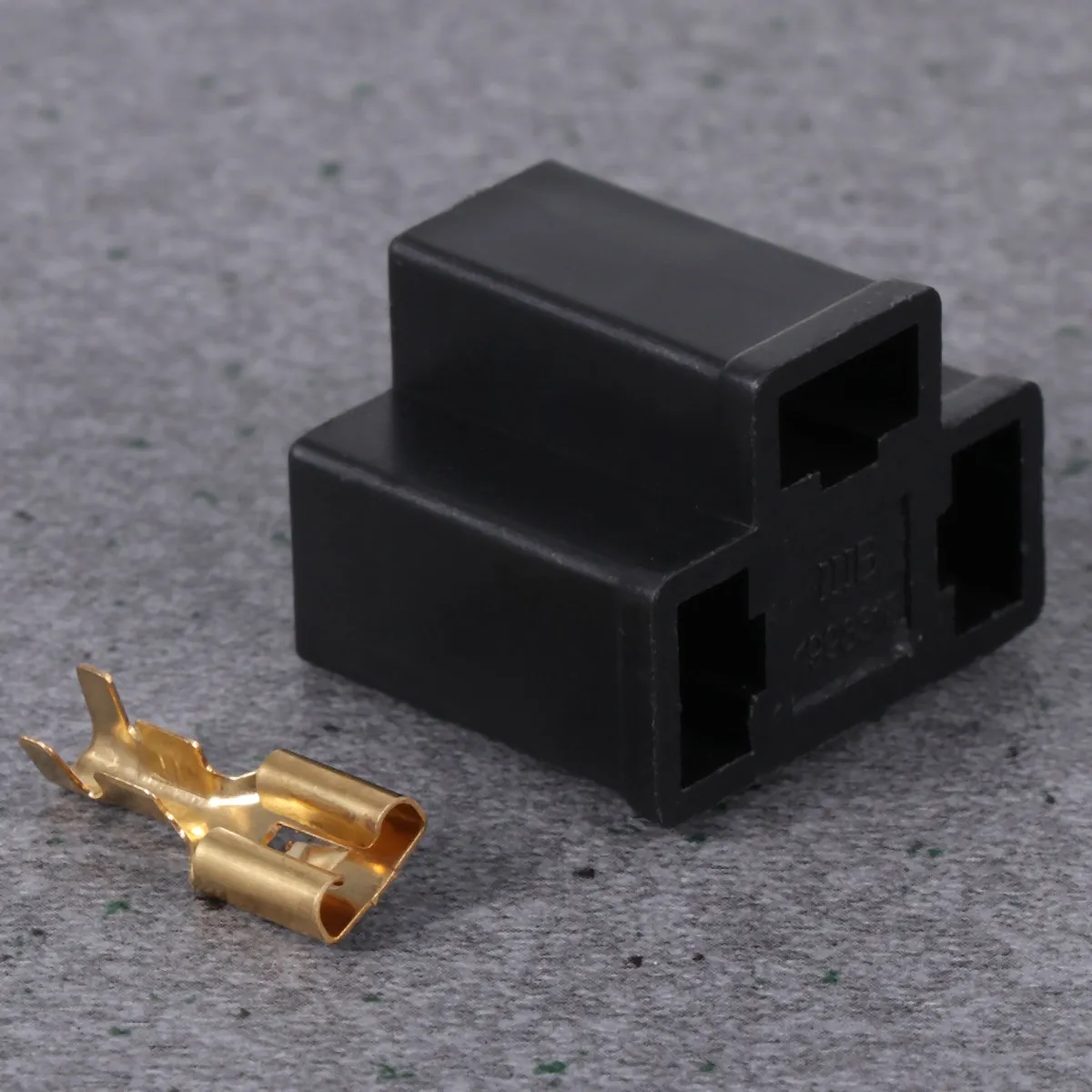 2Pcs Automobile Waterproof Anti-Creeping Connector for Car Wire Connection Heavy-Duty Leak-Proof Terminal Block Essential
2Pcs Automobile Waterproof Anti-Creeping Connector for Car Wire Connection Heavy-Duty Leak-Proof Terminal Block Essential