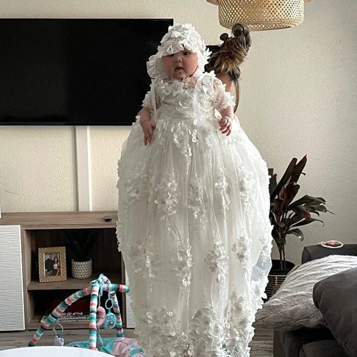 Luxurious White Baby Christening Gowns Glitter Pearls Appliques Girls Baptism Lace Newborn Kids Birthday First Communion Dresses
Luxurious White Baby Christening Gowns Glitter Pearls Appliques Girls Baptism Lace Newborn Kids Birthday First Communion Dresses