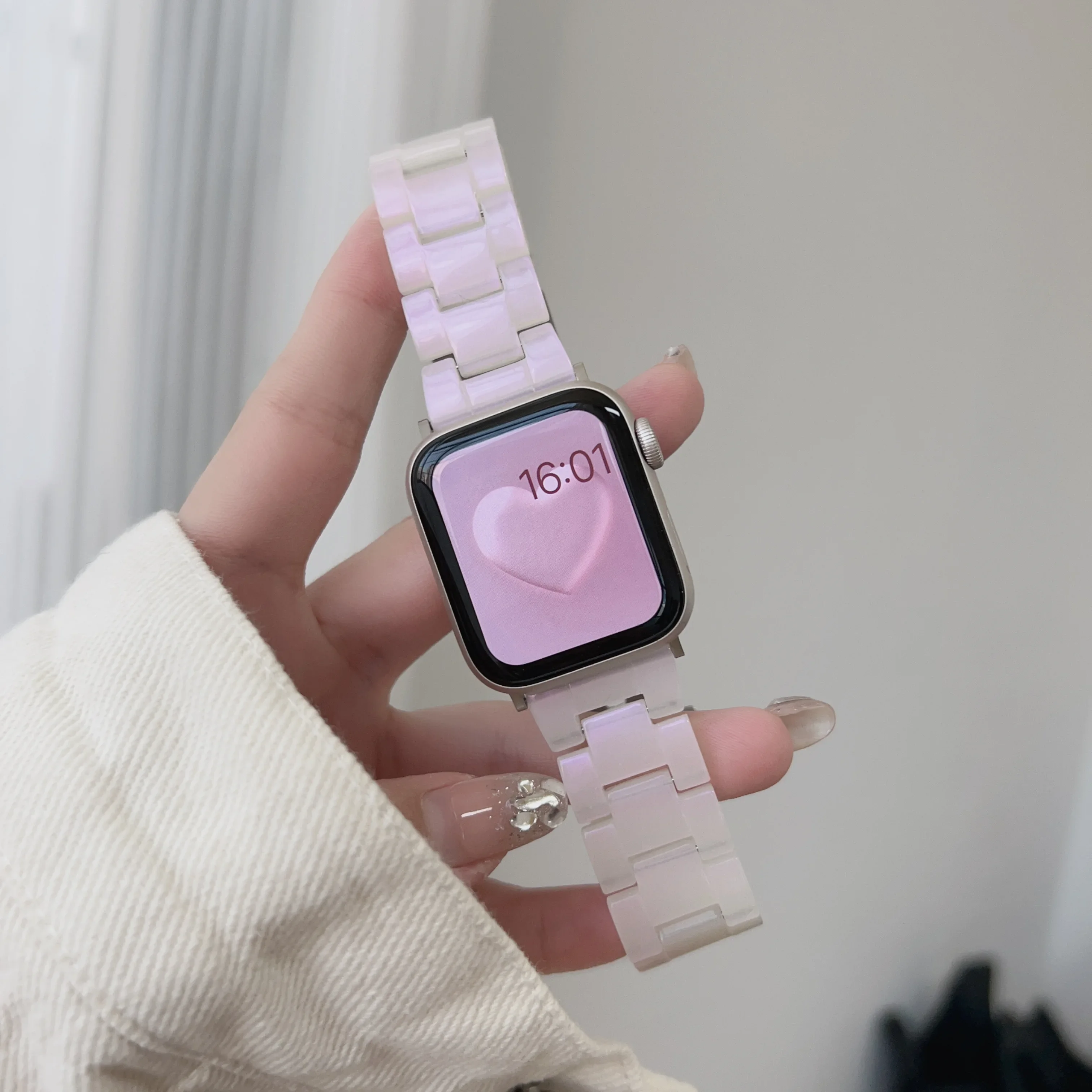 Superior Bracelet band women Series Ultra 10/9/8/7/6/5/4/3/2/1 resin For Apple Watch 38mm 40mm 41mm 42mm 44mm 45mm 46mm Strap
Superior Bracelet band women Series Ultra 10/9/8/7/6/5/4/3/2/1 resin For Apple Watch 38mm 40mm 41mm 42mm 44mm 45mm 46mm Strap