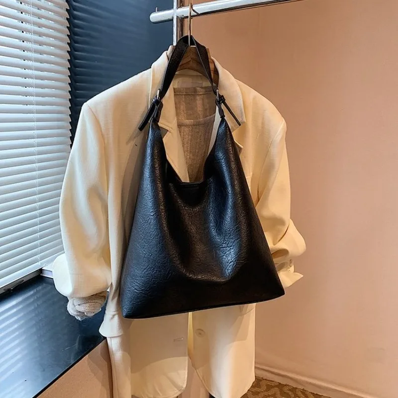 Elegant Women's Handbag Crossbody Bag Shoulder Messenger Tote Leather Classic Popular Design Luxury Brand Ladies
Elegant Women's Handbag Crossbody Bag Shoulder Messenger Tote Leather Classic Popular Design Luxury Brand Ladies