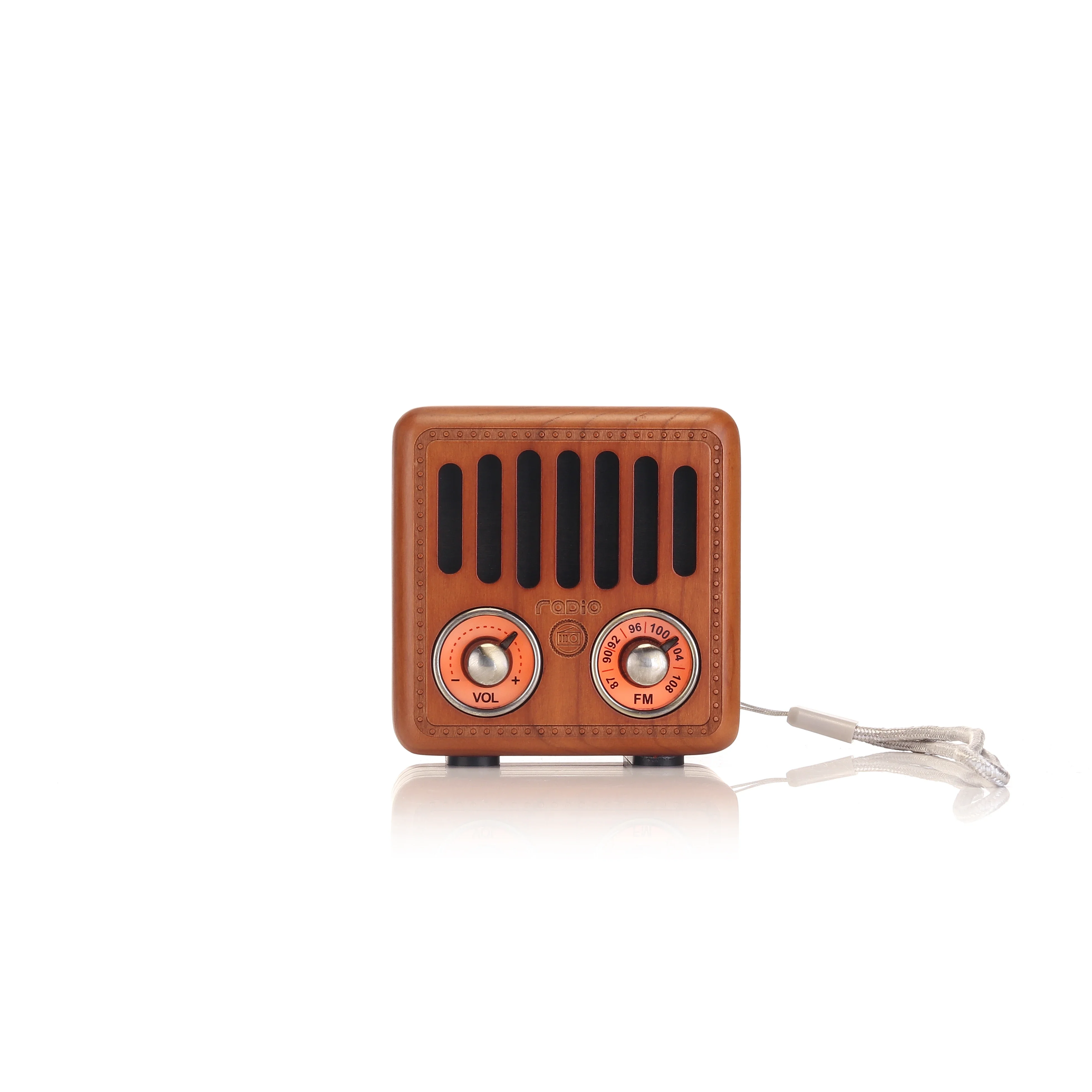 Retro Nostalgic Creative Gift Wireless bluetooth Speaker Radio, TF Card, Small Computer Stereo Portable Retro Radio Gift
Retro Nostalgic Creative Gift Wireless bluetooth Speaker Radio, TF Card, Small Computer Stereo Portable Retro Radio Gift