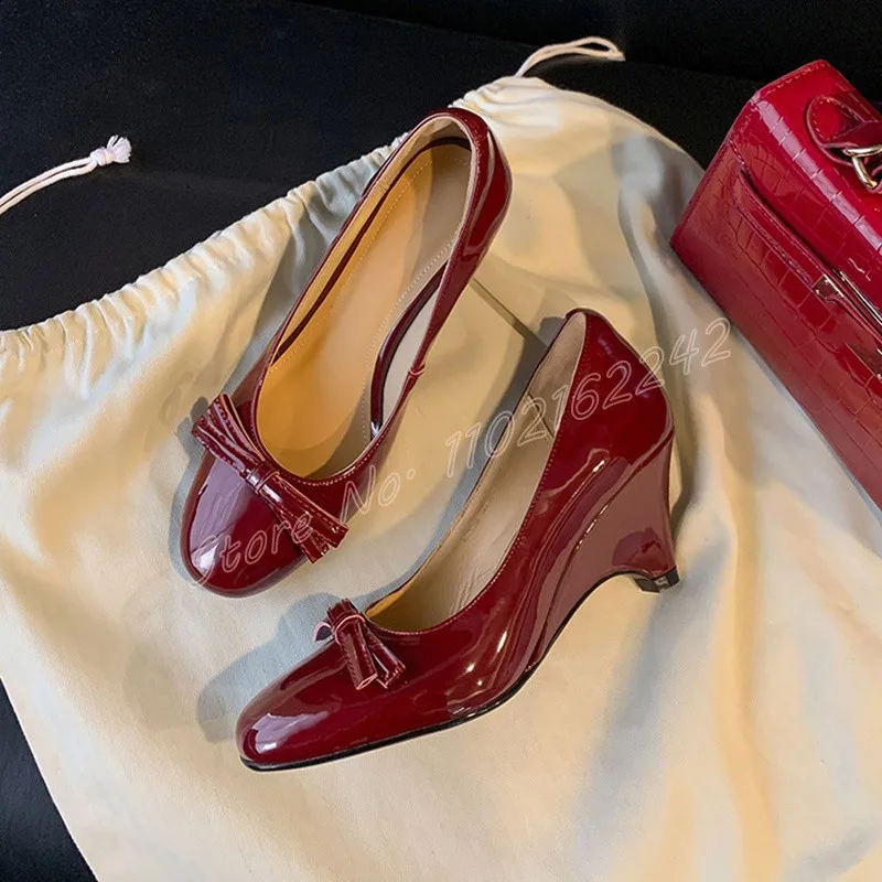 2026 Spring Red Patent Leather Platform Pumps Women'S Sexy Bow Wedge Heels Elegant And Comfortable Dress Pumps By Zapatos Mujer
2026 Spring Red Patent Leather Platform Pumps Women'S Sexy Bow Wedge Heels Elegant And Comfortable Dress Pumps By Zapatos Mujer