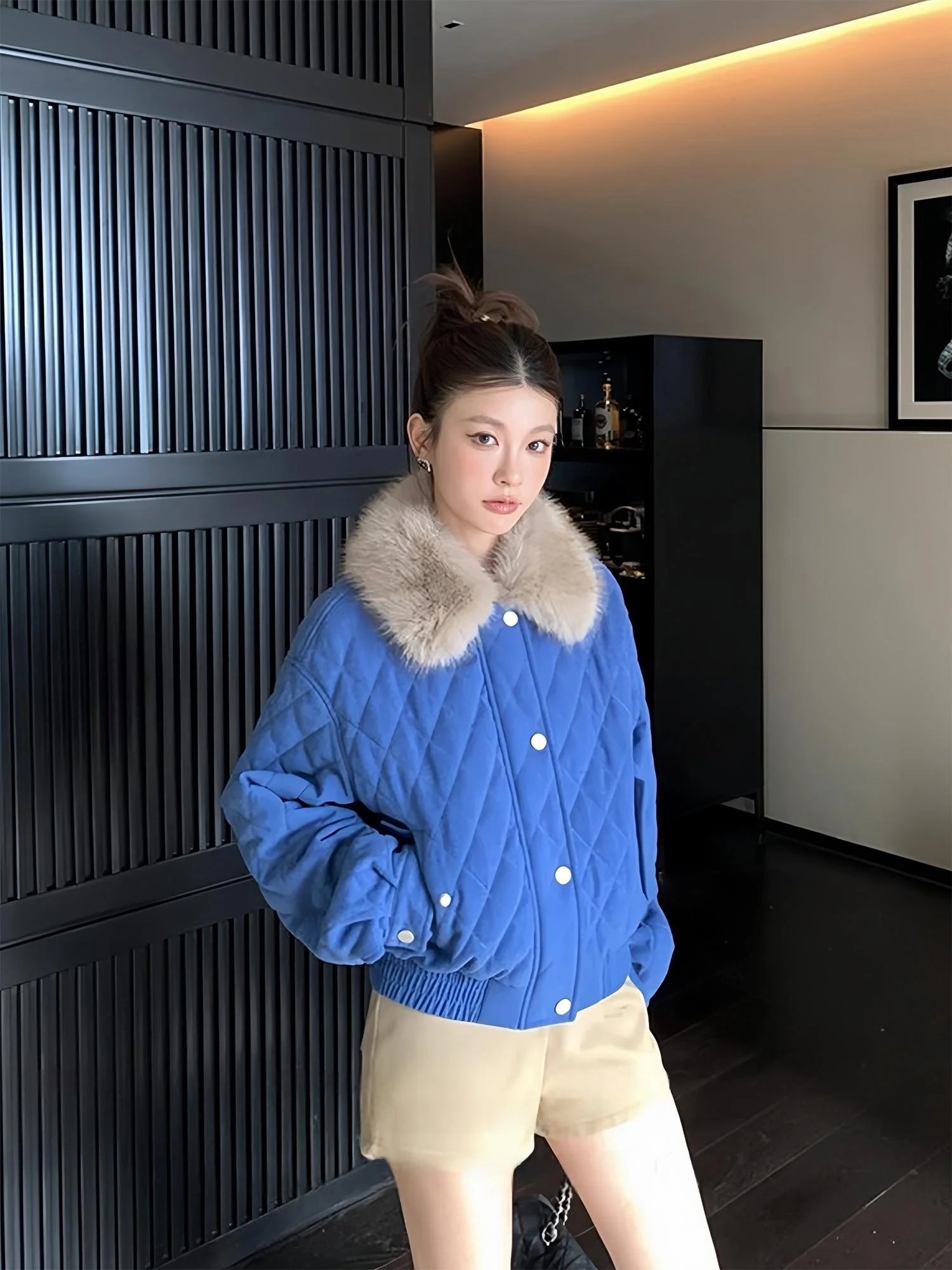 Хлопковое пальто с синим ромбовидным узором Jaet ort Sle Walking in Hakodate, экологически чистое хлопковое пальто с меховым воротником для поездок на работу Sle Thiened
Хлопковое пальто с синим ромбовидным узором Jaet ort Sle Walking in Hakodate, экологически чистое хлопковое пальто с меховым воротником для поездок на работу Sle Thiened