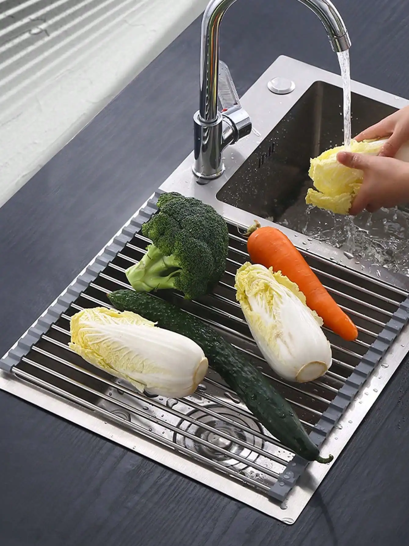 1pc foldable and expandable sink drain rack, roll up bowl and dish drying rack, suitable for kitchens, tableware
1pc foldable and expandable sink drain rack, roll up bowl and dish drying rack, suitable for kitchens, tableware