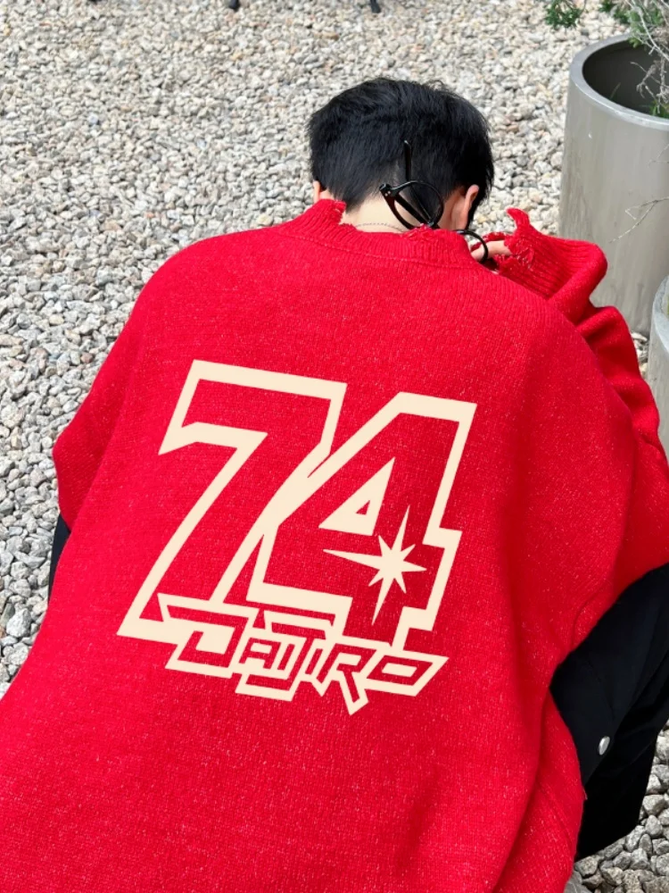 Мужской вязаный джемпер свободного кроя с круглым вырезом, зимний, повседневный, комфортный, из мягкого хлопка, винтажный американский стиль, с дизайном в стиле Lazy Sle Hole Design
Мужской вязаный джемпер свободного кроя с круглым вырезом, зимний, повседневный, комфортный, из мягкого хлопка, винтажный американский стиль, с дизайном в стиле Lazy Sle Hole Design