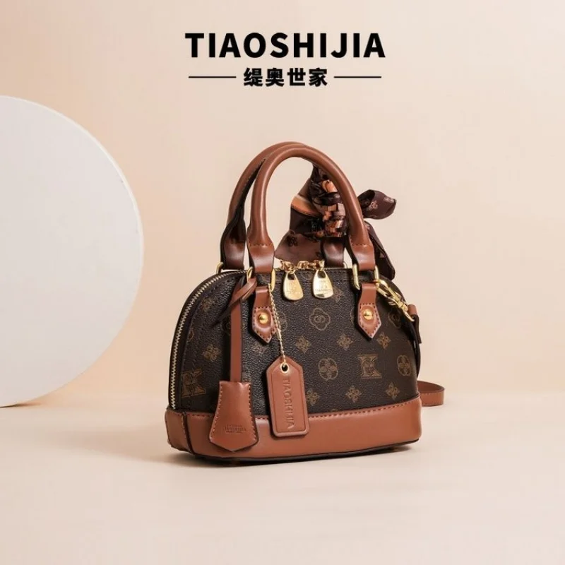 Элегантная женская сумка через плечо, изготовленная из кожи с принтом Riverside, винтажная, вместительная, в Париже, на каждый день, изысканный стиль  
Элегантная женская сумка через плечо, изготовленная из кожи с принтом Riverside, винтажная, вместительная, в Париже, на каждый день, изысканный стиль 