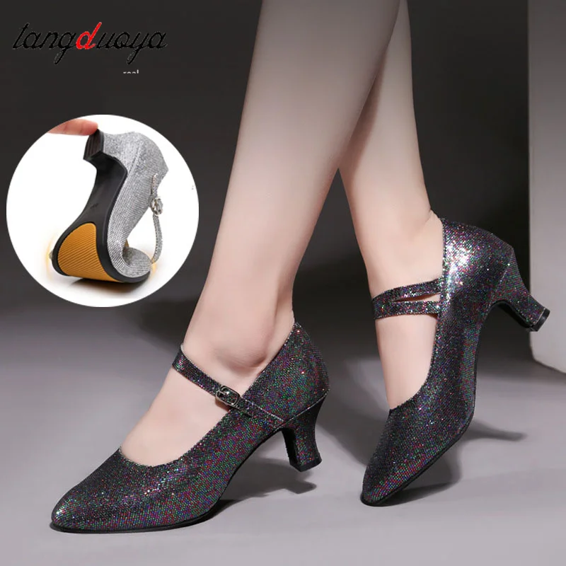 New Glitter Modern Dance Shoes Women Girls Dancing Shoes Closed Toe Ballroom Tango Salsa Latin Dance Shoes For Women 3.5CM 5.5CM
New Glitter Modern Dance Shoes Women Girls Dancing Shoes Closed Toe Ballroom Tango Salsa Latin Dance Shoes For Women 3.5CM 5.5CM