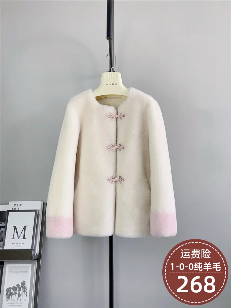 2024 new Chinese style button down sheep shearing coat, small wool coat, thickened autumn and winter new style
2024 new Chinese style button down sheep shearing coat, small wool coat, thickened autumn and winter new style