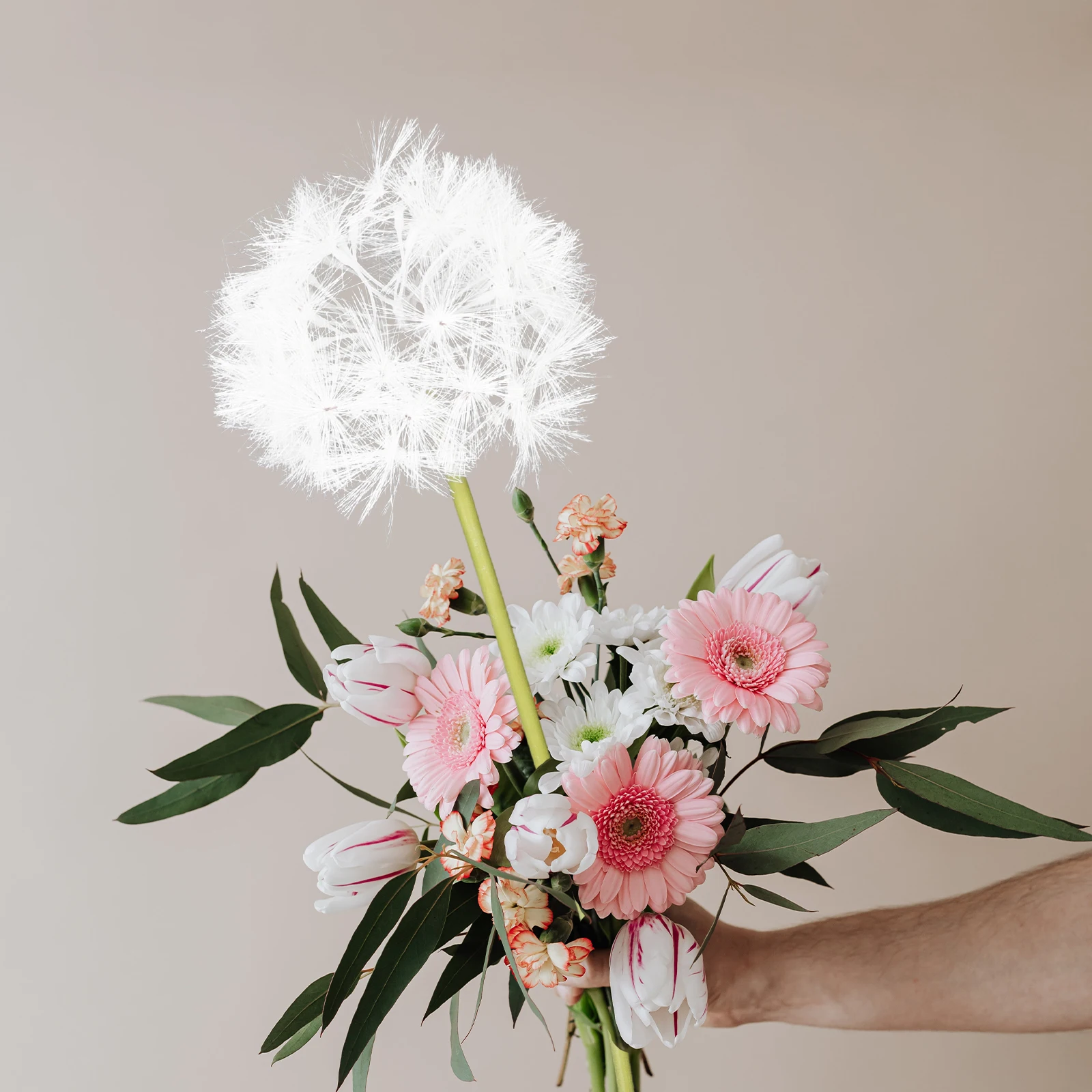 Simulated Dandelion Flower Arrangement Bulk Artificial Decorative Home Wedding Party Vase Filler Lifelike Flowers Centerpieces
Simulated Dandelion Flower Arrangement Bulk Artificial Decorative Home Wedding Party Vase Filler Lifelike Flowers Centerpieces