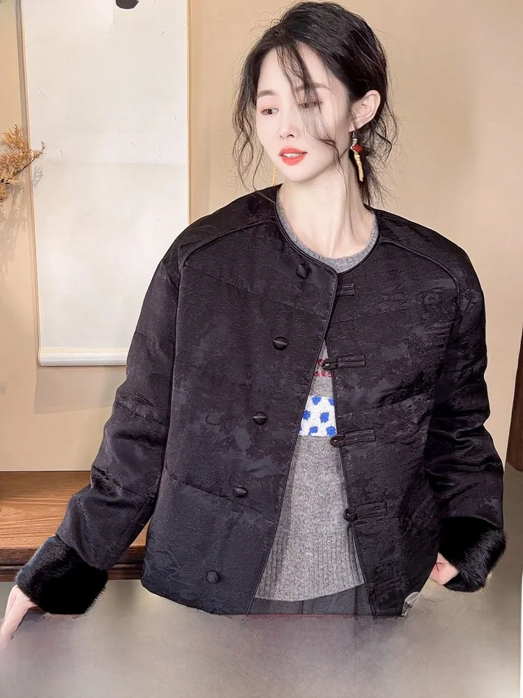 Black Duck down Jacket Women's New Chinese Style Top Winter White Goose Feather Mink Fur Short Coat Silk Plant Dye
Black Duck down Jacket Women's New Chinese Style Top Winter White Goose Feather Mink Fur Short Coat Silk Plant Dye