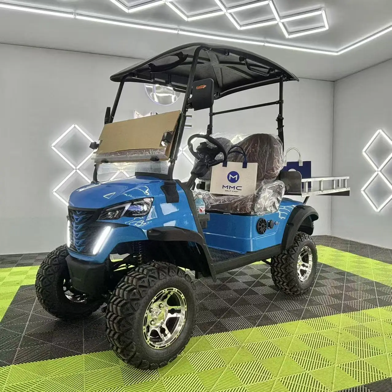 Electric Golf Cart 4WD Rustproof with Rear Cargo Box 2/4/6 Seat Options 48/60/72V Battery 10000/15000W Motor for Club Car
Electric Golf Cart 4WD Rustproof with Rear Cargo Box 2/4/6 Seat Options 48/60/72V Battery 10000/15000W Motor for Club Car