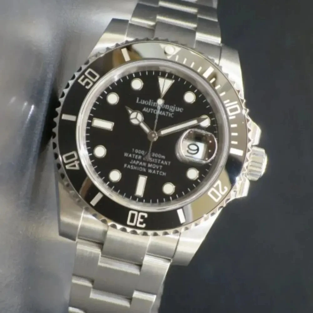 High-End Series of Luxury Men's Watches, Business Skeleton Automatic Mechanical Watches, Party Fashion Watches, Stylish and Cool Designer Wristwatches, Suitable for Various Occasions, Fashionable and Exquisite Birthday Gift Watches
High-End Series of Luxury Men's Watches, Business Skeleton Automatic Mechanical Watches, Party Fashion Watches, Stylish and Cool Designer Wristwatches, Suitable for Various Occasions, Fashionable and Exquisite Birthday Gift Watches
