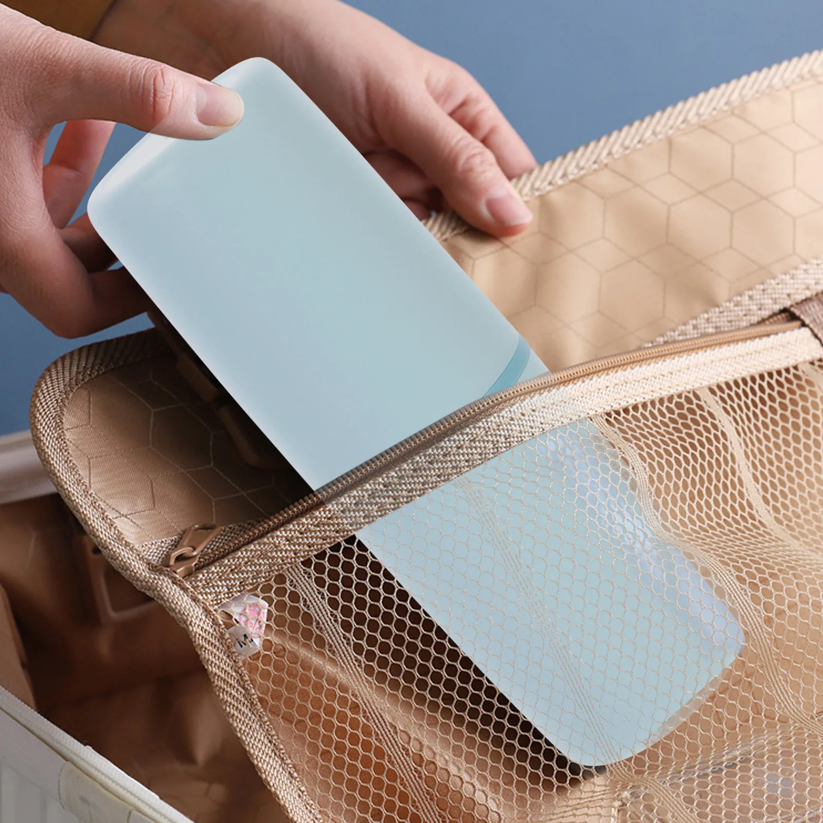 Дорожный футляр для зубных щеток, 2 шт., компактный, легкий контейнер для зубных щеток с гладкими краями для путешествий, кемпинга, походов, общежитий, квартир
Дорожный футляр для зубных щеток, 2 шт., компактный, легкий контейнер для зубных щеток с гладкими краями для путешествий, кемпинга, походов, общежитий, квартир