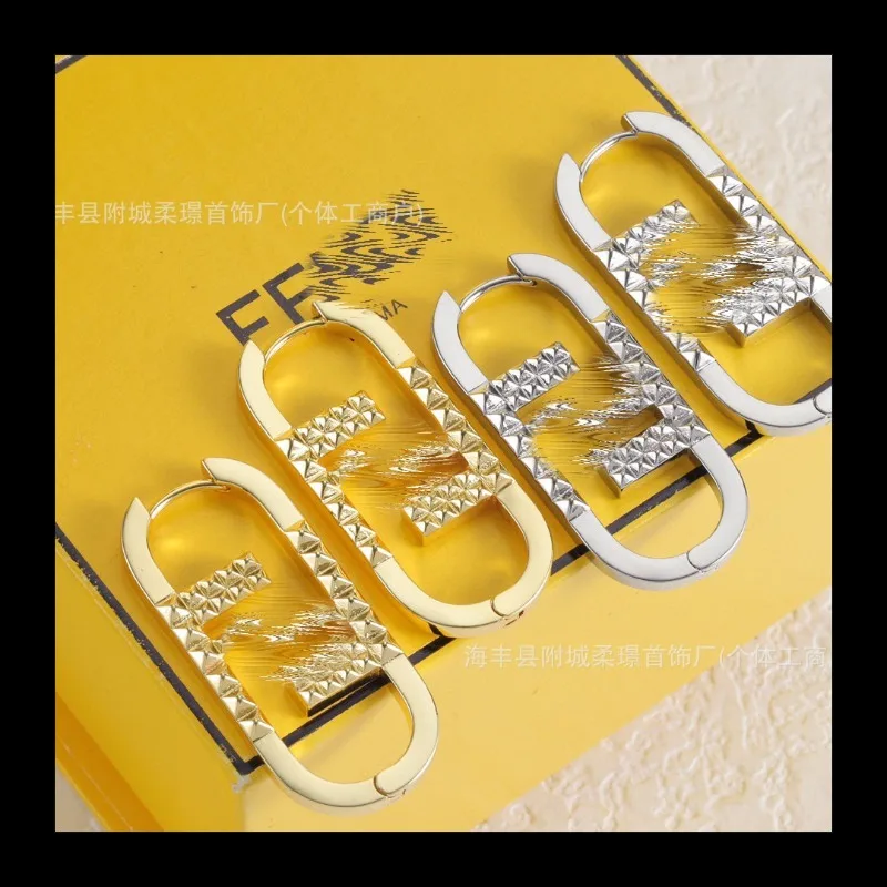 F Home Wind Circle Letter Earrings Exquisite Fashionable Niche Design
F Home Wind Circle Letter Earrings Exquisite Fashionable Niche Design