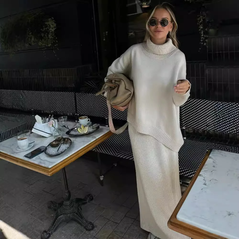 Women's French Knit Two Piece Set 2025 Autumn Winter Turtleneck Long Sleeve Lazy Style Draped Sweater Wide Leg Skirt
Women's French Knit Two Piece Set 2025 Autumn Winter Turtleneck Long Sleeve Lazy Style Draped Sweater Wide Leg Skirt
