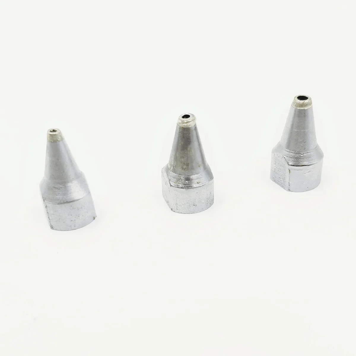 Automatic Suction Tin Soldering Iron Tips S-993A,S-995A Nozzle 3PCS 1.2MM 1.5MM 2.0MM
Automatic Suction Tin Soldering Iron Tips S-993A,S-995A Nozzle 3PCS 1.2MM 1.5MM 2.0MM