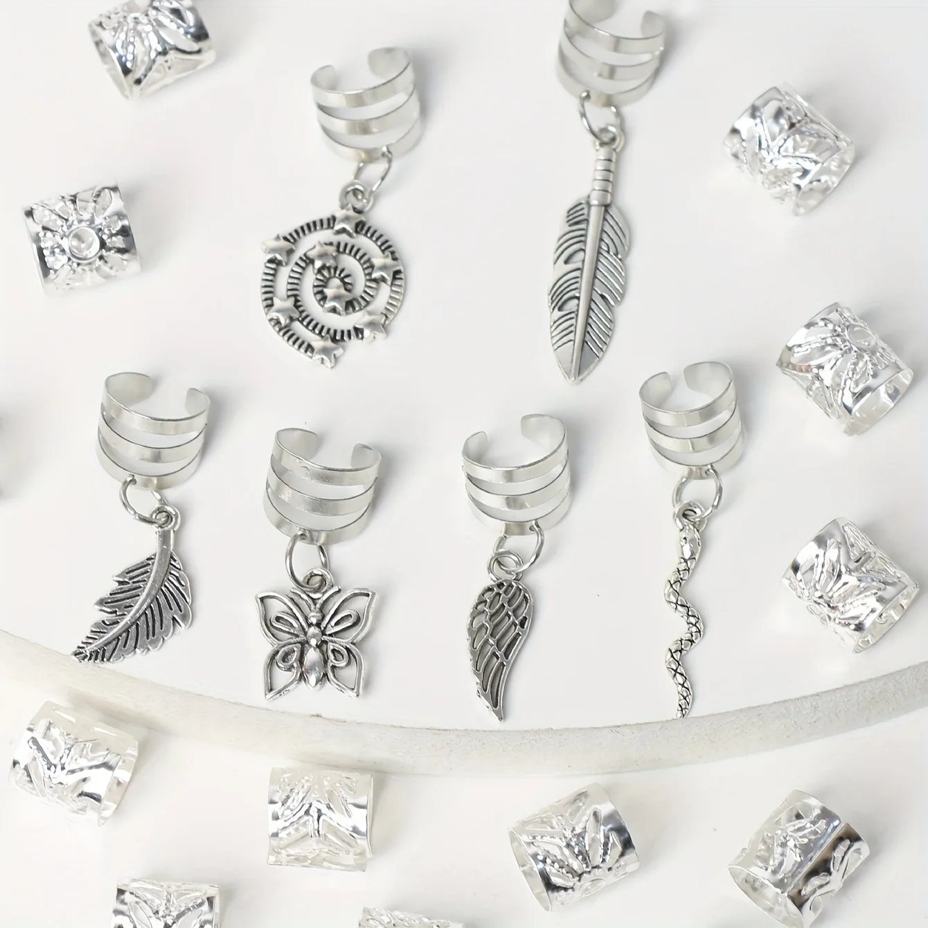 Premium 26 Count Vintage Alloy Star Swirl Pendant for DIY Wig Braid Decoration Small Charm Kit
Premium 26 Count Vintage Alloy Star Swirl Pendant for DIY Wig Braid Decoration Small Charm Kit