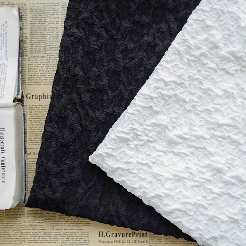 New Black And White Classic Bubble Embossed Yarn-dyed Fabric For Women's Clothing Dress Texture Bouquet Decorative Cloth
New Black And White Classic Bubble Embossed Yarn-dyed Fabric For Women's Clothing Dress Texture Bouquet Decorative Cloth