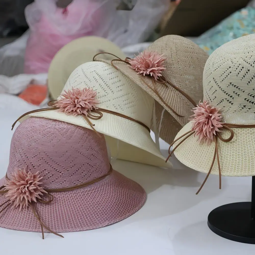 Wide Brim Summer Hat Sunscreen Sun Hat Woman Hat Flowers Straw Sun Cap With Windproof Rope Foldable Sweet Fashion Outdoor Caps
Wide Brim Summer Hat Sunscreen Sun Hat Woman Hat Flowers Straw Sun Cap With Windproof Rope Foldable Sweet Fashion Outdoor Caps