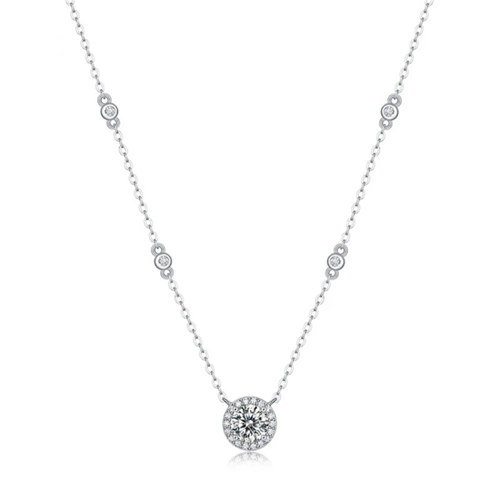 LinkerLove S925 Sterling Silver Moissanite Pendant Necklace 1CT D VVS1 Lab Created Diamond Necklace Wedding Jewelry Birthday Gift
LinkerLove S925 Sterling Silver Moissanite Pendant Necklace 1CT D VVS1 Lab Created Diamond Necklace Wedding Jewelry Birthday Gift