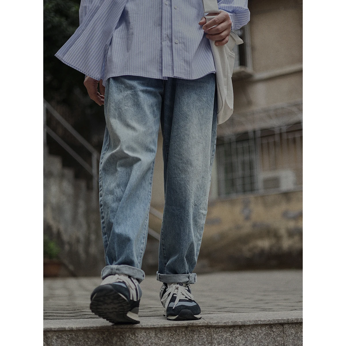 Washed Cone Jeans Loose Straight Leg Casual Pure Color Match All Cotton Twill Youth Fashion mid Waist Zipper Fly Long Pants
Washed Cone Jeans Loose Straight Leg Casual Pure Color Match All Cotton Twill Youth Fashion mid Waist Zipper Fly Long Pants