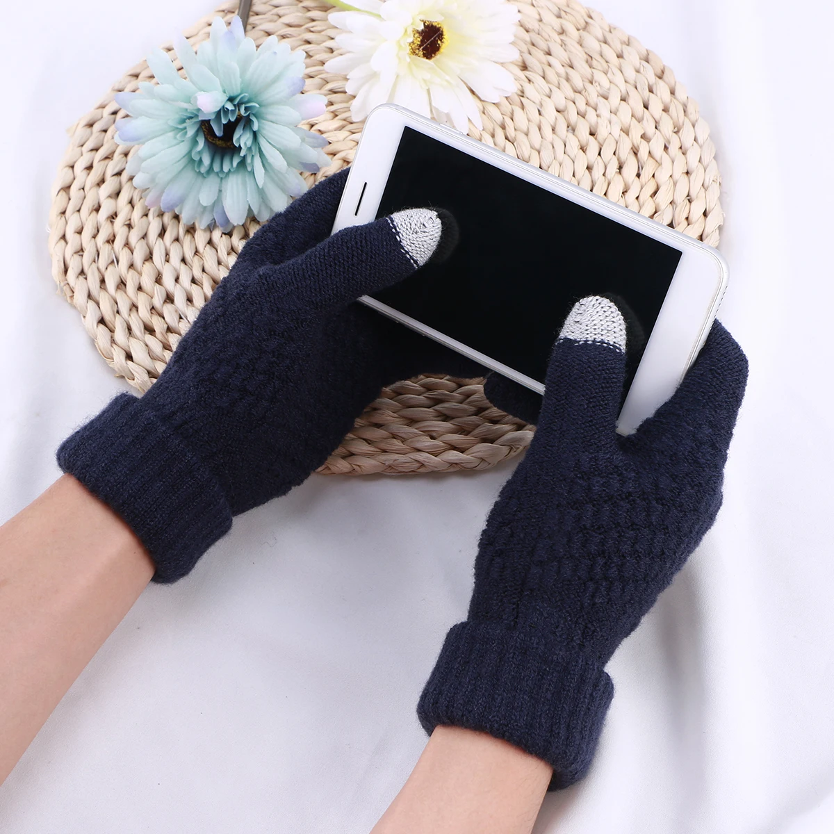 Touchscreen Gloves Warm Winter Blue Solid Stretch Knit Full Finger Outdoor Sports Gloves for Cycling Hiking Climbing
Touchscreen Gloves Warm Winter Blue Solid Stretch Knit Full Finger Outdoor Sports Gloves for Cycling Hiking Climbing