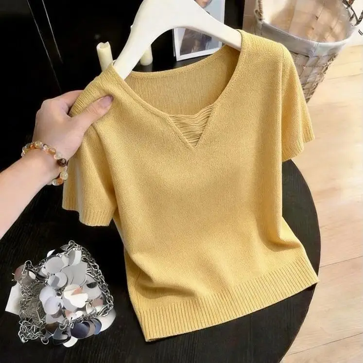 Stunning V-Neck Short Sleeve Knitted T-Shirt Women's Slim Fit Casual Style Summer New Fashion Beautiful Top Quality Soft Mate...
Stunning V-Neck Short Sleeve Knitted T-Shirt Women's Slim Fit Casual Style Summer New Fashion Beautiful Top Quality Soft Mate...