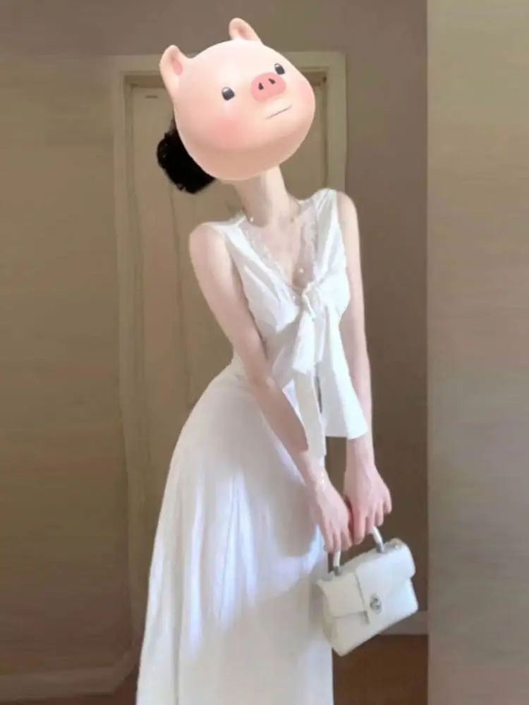 Elegant Lace V-neck Long Fairy Dress Gentle Style Strapless Summer Dress High Waist French Style No-sleeve A-line Gown
Elegant Lace V-neck Long Fairy Dress Gentle Style Strapless Summer Dress High Waist French Style No-sleeve A-line Gown