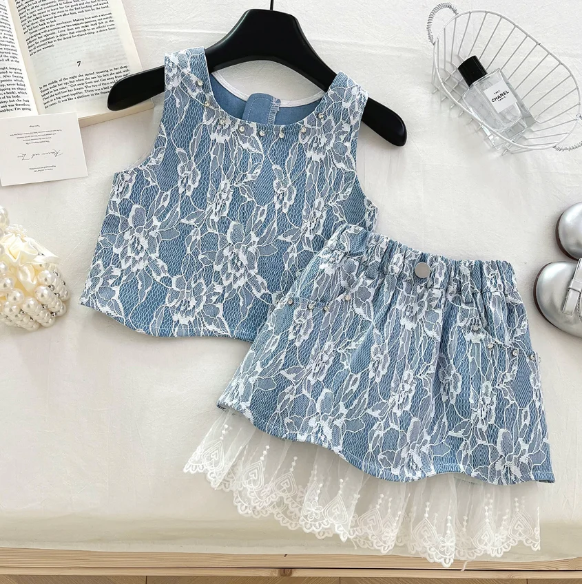 New Baby Girls Summer Fashion Jean Sets, Vest + Lace Skirts Princess Sweet Suits 2-8 T
New Baby Girls Summer Fashion Jean Sets, Vest + Lace Skirts Princess Sweet Suits 2-8 T