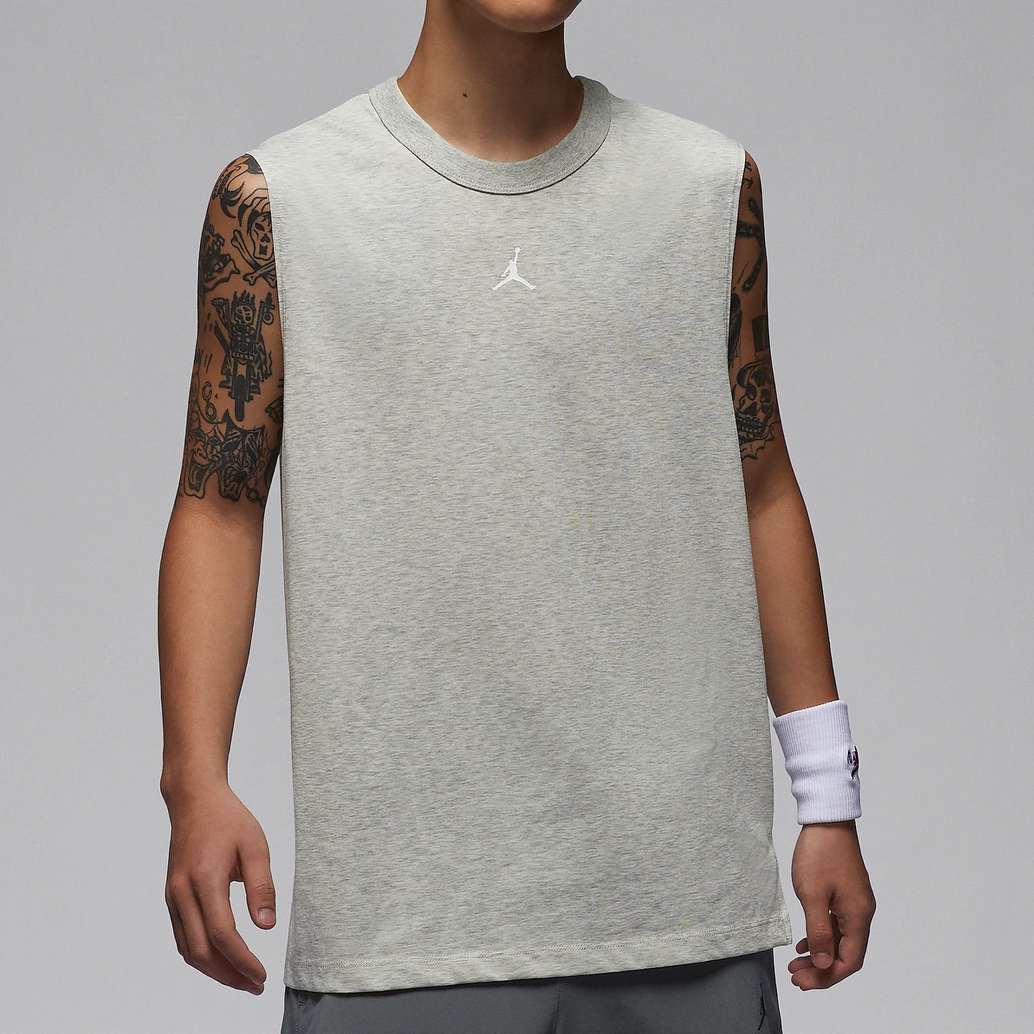 Официальный аутентичный мужской спортивный жилет без рукавов с круглым вырезом Nike JORDAN FN5857-050
Официальный аутентичный мужской спортивный жилет без рукавов с круглым вырезом Nike JORDAN FN5857-050