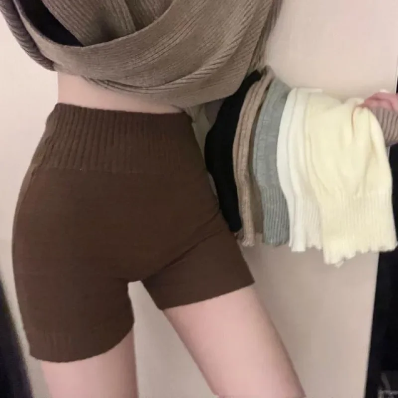 2024 New High Waist Shorts Women's Spring Winter Knit Warm Belly Seamless Bottom Tight Soft High Stretch Safety Pants Shorts Y2k
2024 New High Waist Shorts Women's Spring Winter Knit Warm Belly Seamless Bottom Tight Soft High Stretch Safety Pants Shorts Y2k