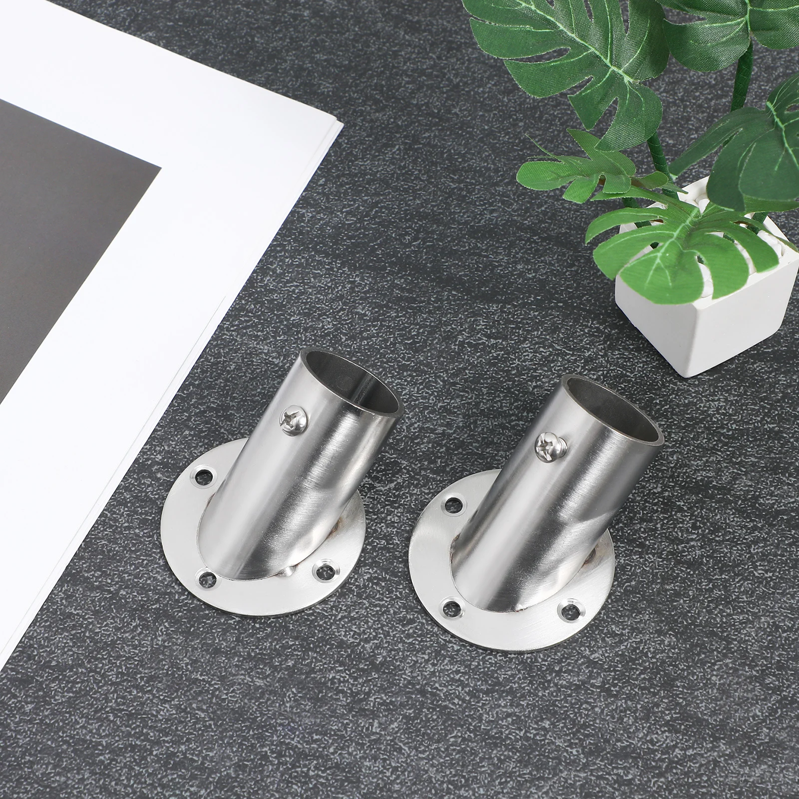 2Pcs Wardrobe Rod Socket Stainless Steel Flange Bracket Corrosion Resistant Secure Fixing for Closet Bathroom Shower Curtain
2Pcs Wardrobe Rod Socket Stainless Steel Flange Bracket Corrosion Resistant Secure Fixing for Closet Bathroom Shower Curtain