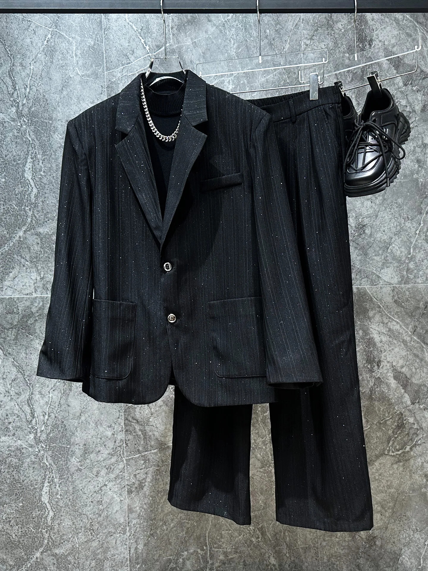 Trendy Youth Two-Piece Suit Gold Emed Ele Design Simple High-End Autumn New Sle Men's Faionable Suit Casual Scene
Trendy Youth Two-Piece Suit Gold Emed Ele Design Simple High-End Autumn New Sle Men's Faionable Suit Casual Scene