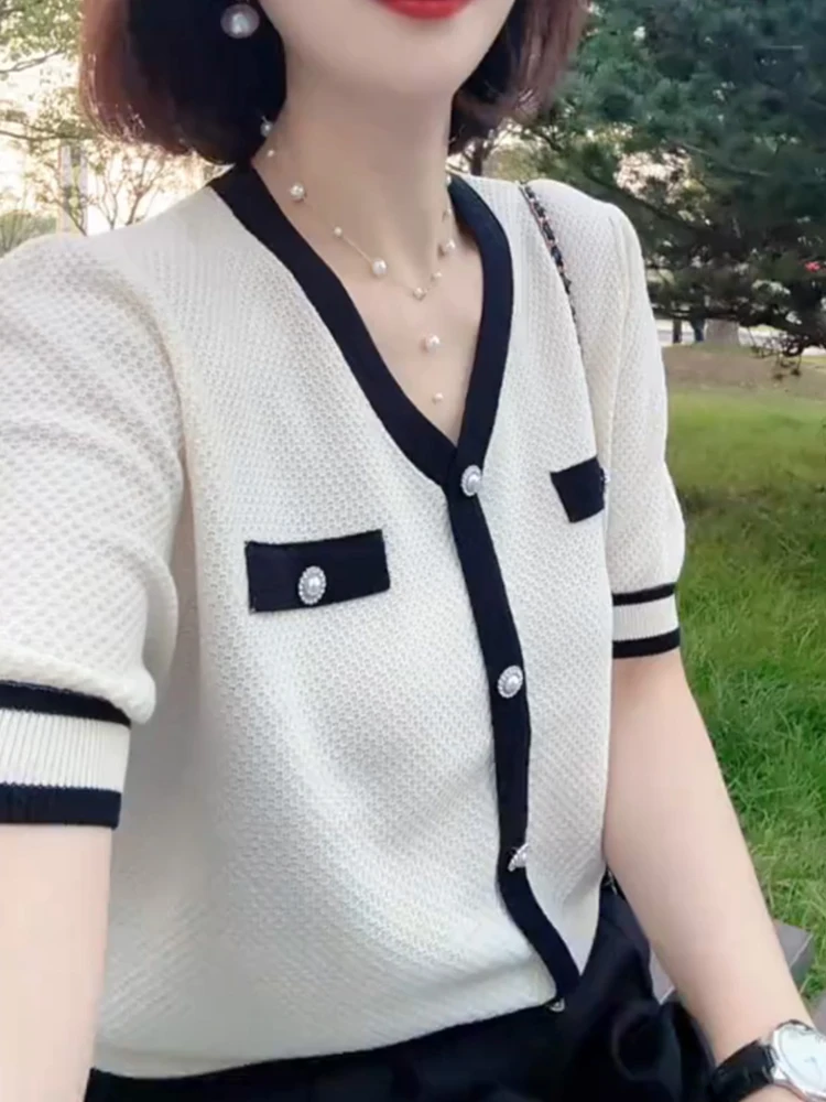 Женский шелковый топ Ele V-Ne Knitwear с цветовыми блоками, универсальный, для повседневной носки, лето 2025, корейский стиль, прямой крой
Женский шелковый топ Ele V-Ne Knitwear с цветовыми блоками, универсальный, для повседневной носки, лето 2025, корейский стиль, прямой крой