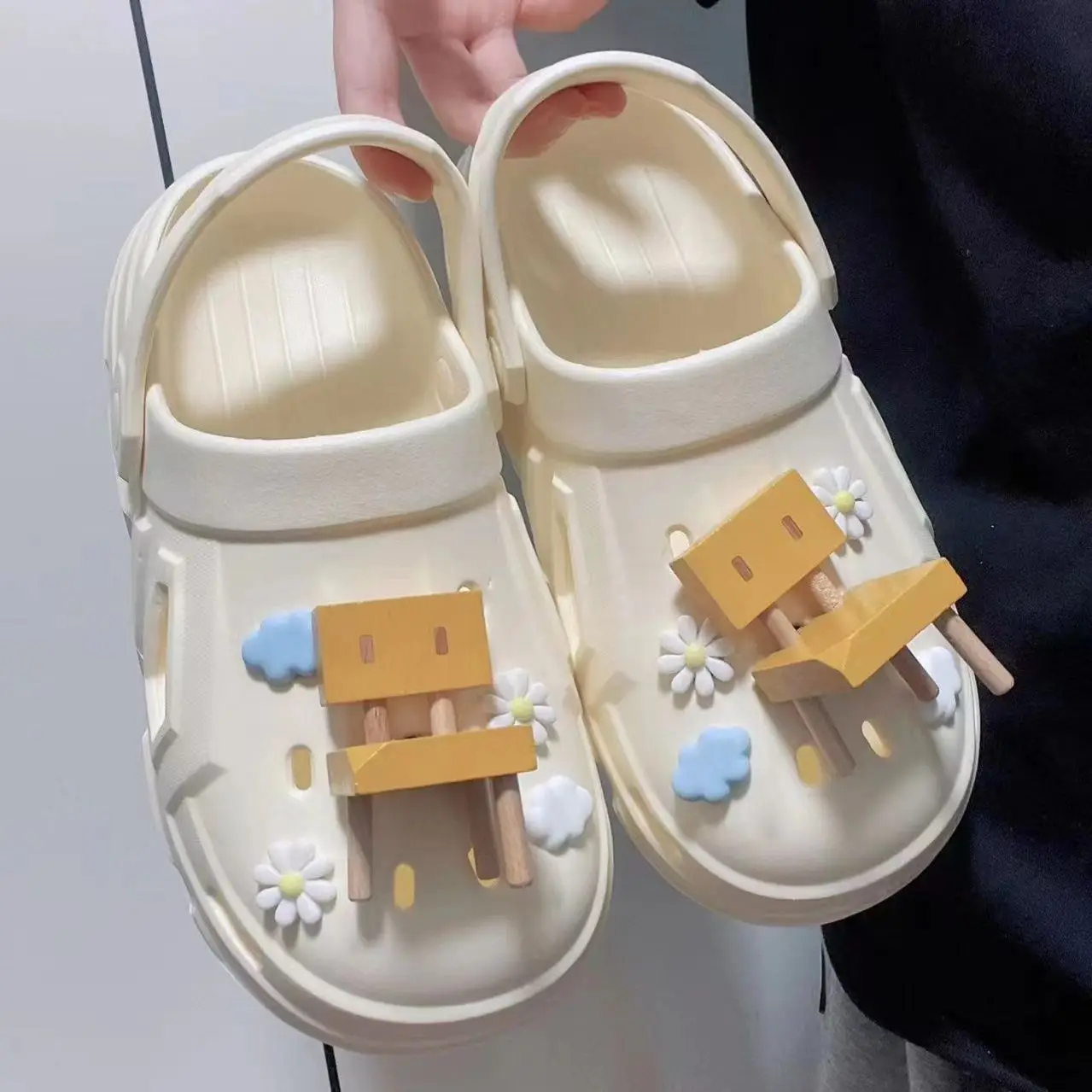 New Cute Small Chair Series Lovely Charms for Crocs Funny Adornment for Clogs Sandals Ins Popular Footwear Decoration DIY Gift
New Cute Small Chair Series Lovely Charms for Crocs Funny Adornment for Clogs Sandals Ins Popular Footwear Decoration DIY Gift