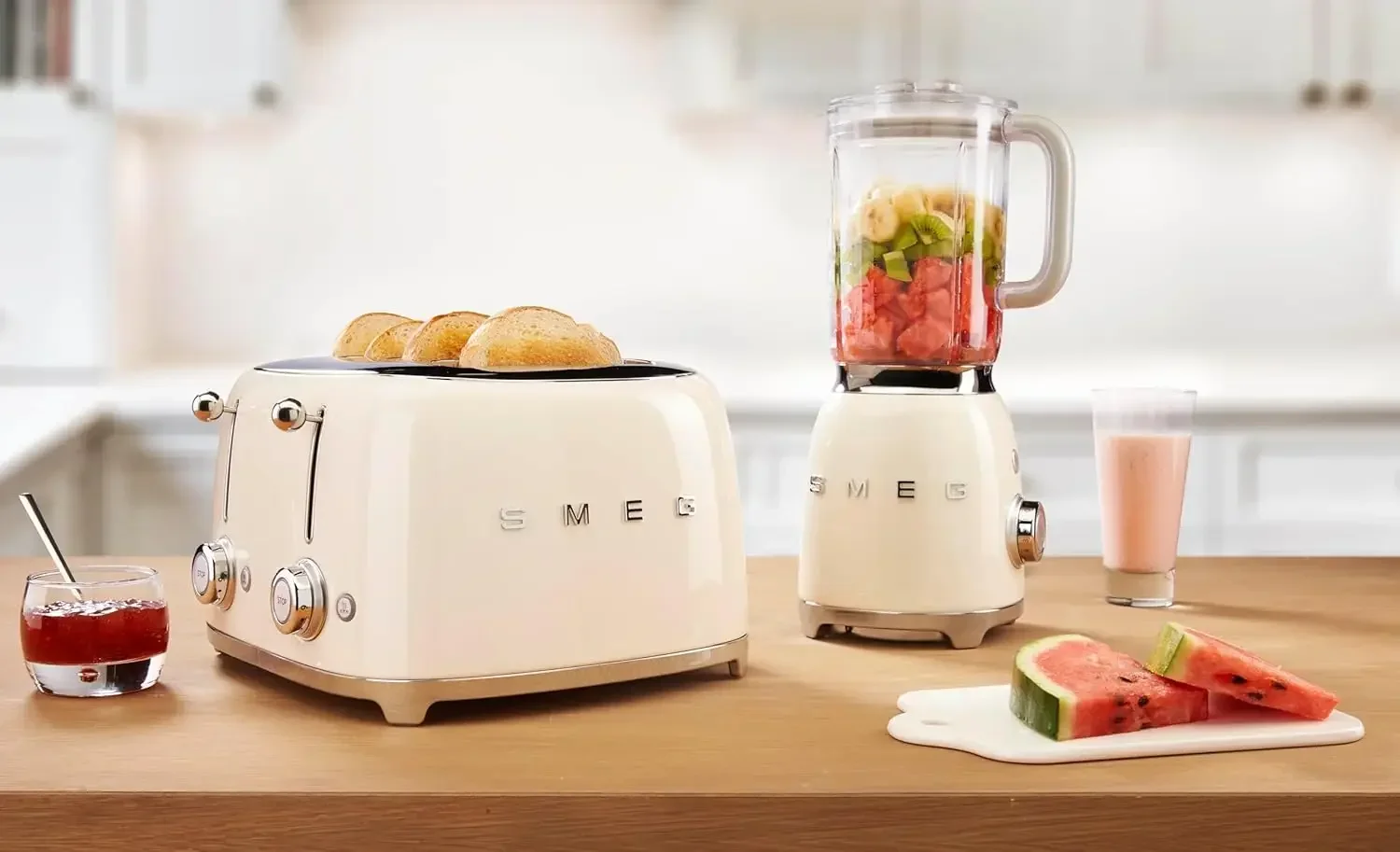 Smeg 50's Style Retro Aesthetic 2 Slice Toaster 6 Presets Extra Wide Slots Cream TSF03CRUS
Smeg 50's Style Retro Aesthetic 2 Slice Toaster 6 Presets Extra Wide Slots Cream TSF03CRUS
