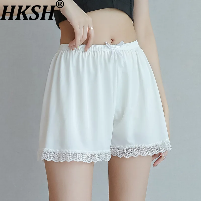HKSH новые летние женские шорты с защитой от воздействия, не вращающиеся эластичные талии, лоскутные кружевные подол, тонкие базовые короткие брюки, повседневные HK17019
HKSH новые летние женские шорты с защитой от воздействия, не вращающиеся эластичные талии, лоскутные кружевные подол, тонкие базовые короткие брюки, повседневные HK17019
