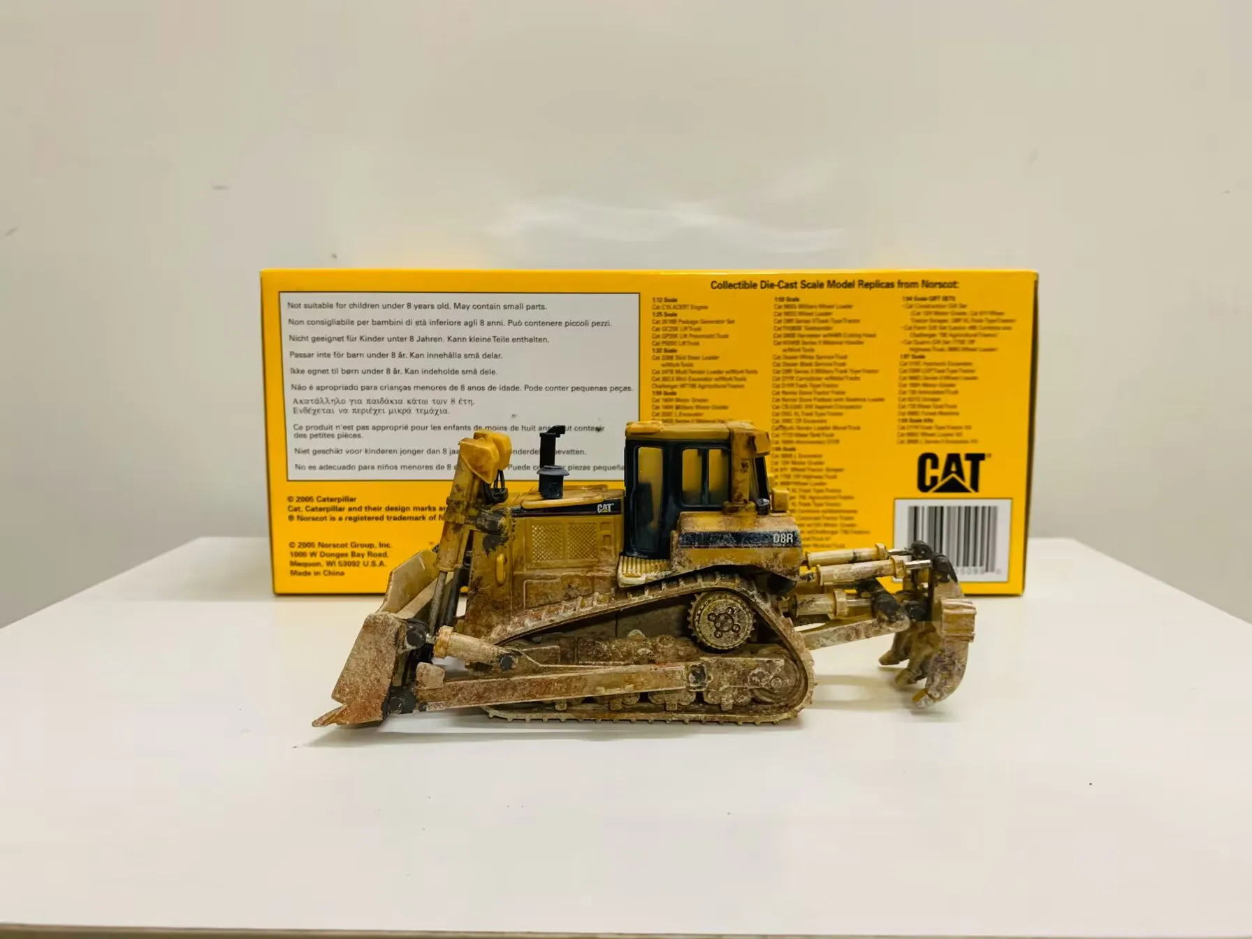 D8R Series II Track-Type Tractor Muddy Edition 1:50 Scale Metal DieCast Collectible Model 55099 New in Box
D8R Series II Track-Type Tractor Muddy Edition 1:50 Scale Metal DieCast Collectible Model 55099 New in Box