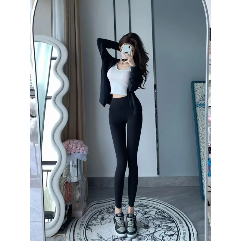 Sport Leggings Women Yoga Pants High Waist Tight Gym Jogging Sports Quick Dry Breathable Tights
Sport Leggings Women Yoga Pants High Waist Tight Gym Jogging Sports Quick Dry Breathable Tights